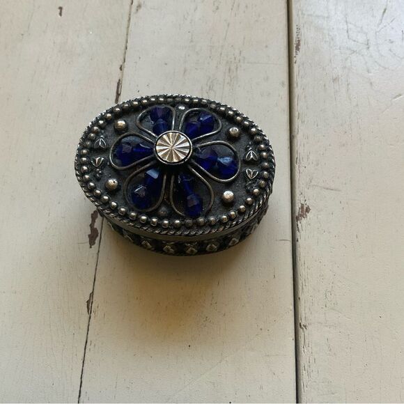 GANZ Pill Boxes Jeweled Rhinestone Lided Boxes Oval Square Silvertone - Picture 2 of 13